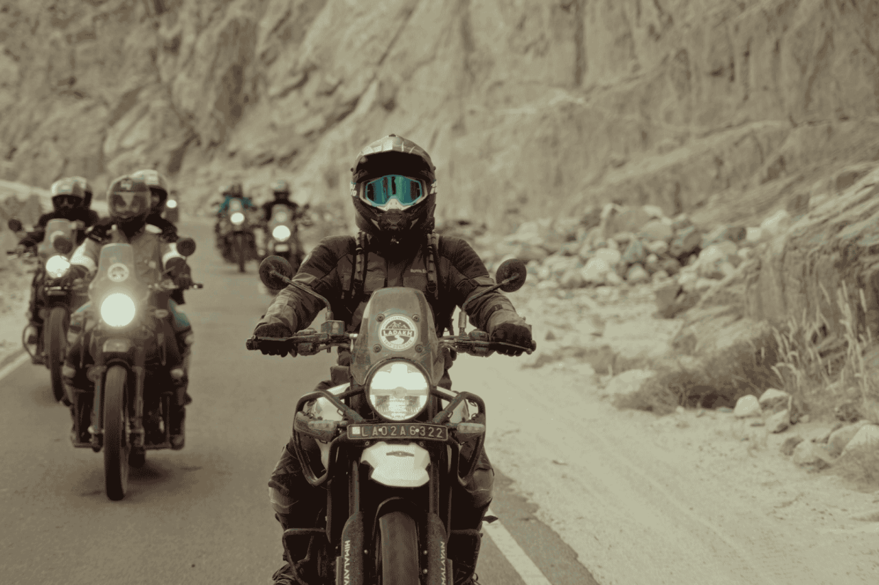 Motosiklet Kaskı Rüzgar Sesi Nasıl Azaltılır? | Motorbutik