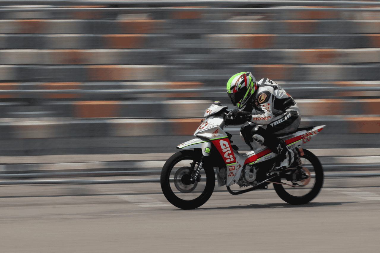 Motosiklet Kaskı ve Gözlük Uyumu | Motorbutik